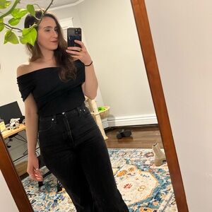 Meet your Posher, Cassandra
